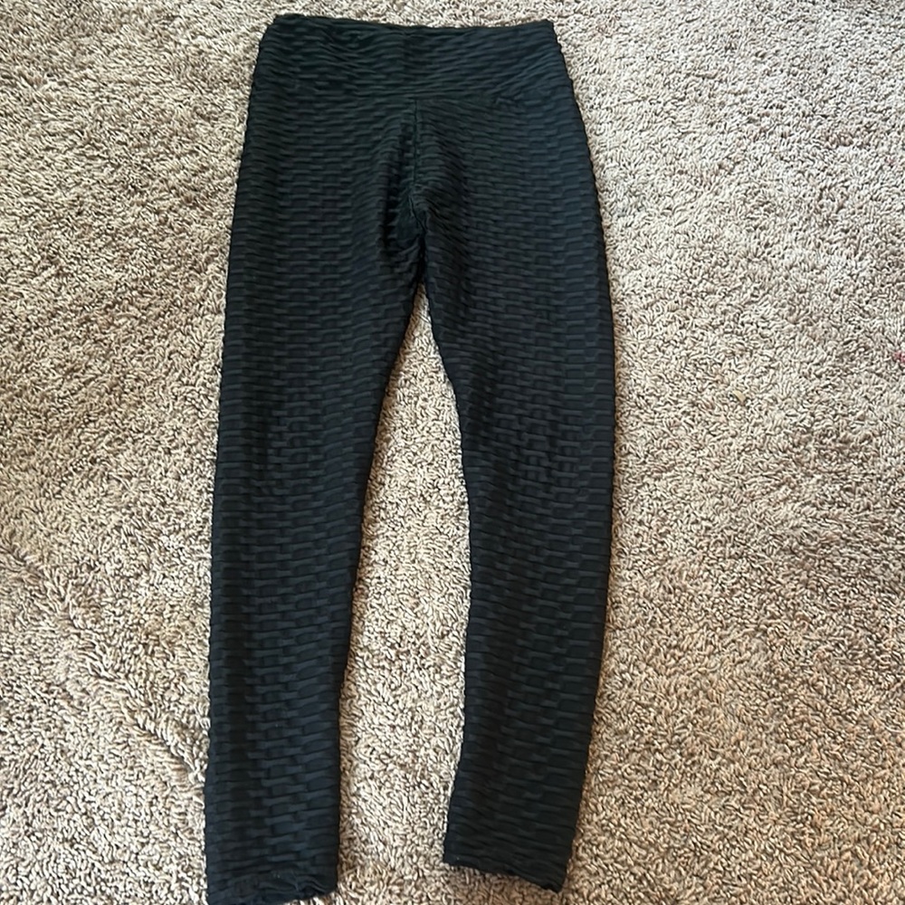 workout leggings, scrunched, TIK TOK LEGGINGS, black, size 8